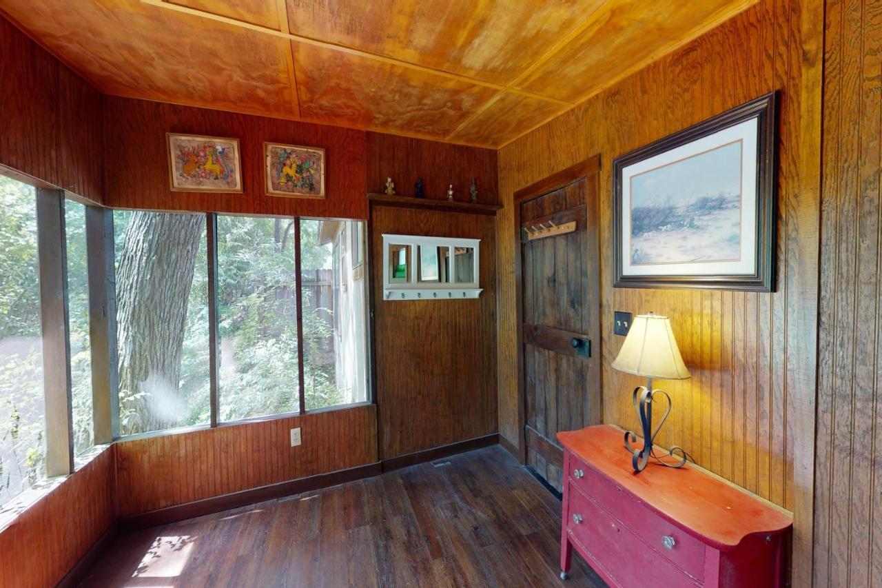 Shamrock Cottage Ingram Exterior photo